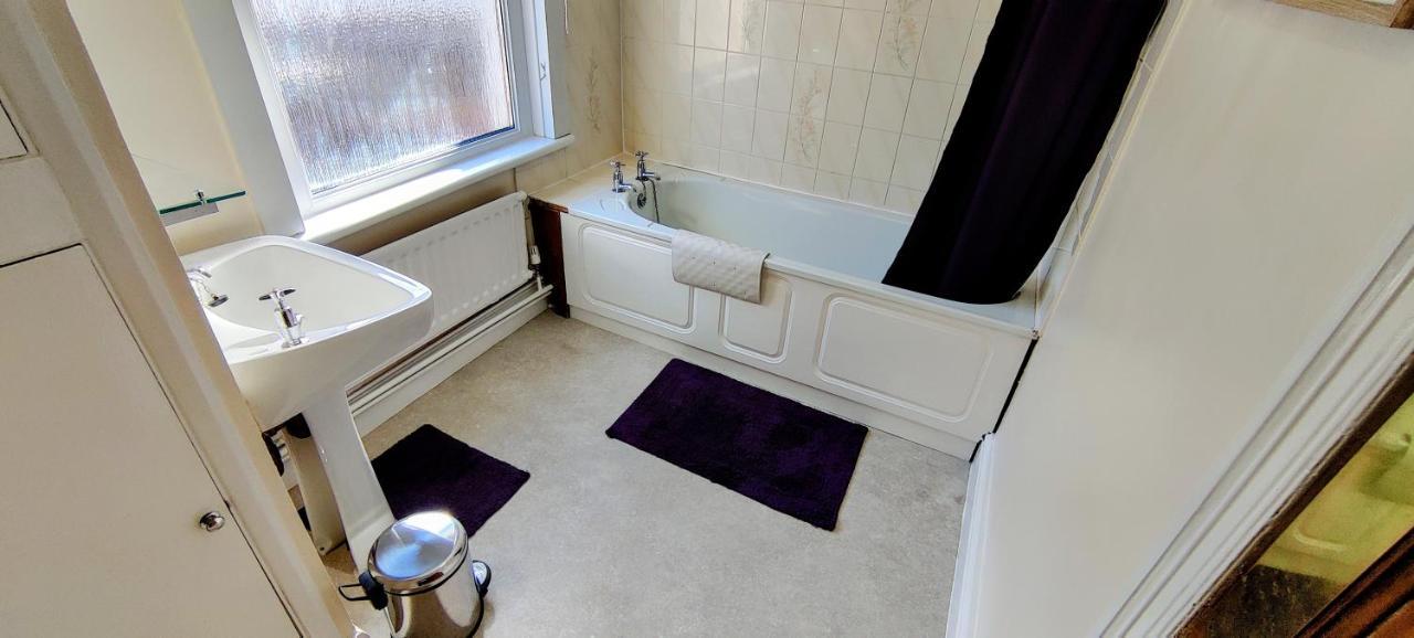 Rhubarb Terrace On The Coast - Sleeps 1-6 Villa Colwyn Bay Eksteriør bilde