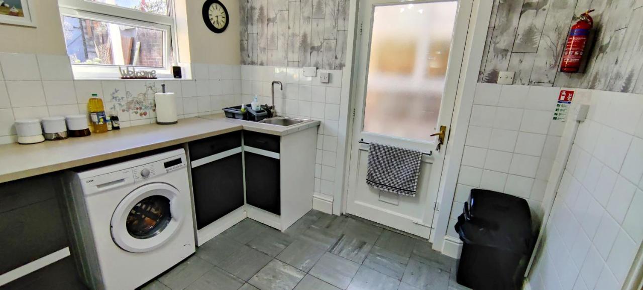 Rhubarb Terrace On The Coast - Sleeps 1-6 Villa Colwyn Bay Eksteriør bilde