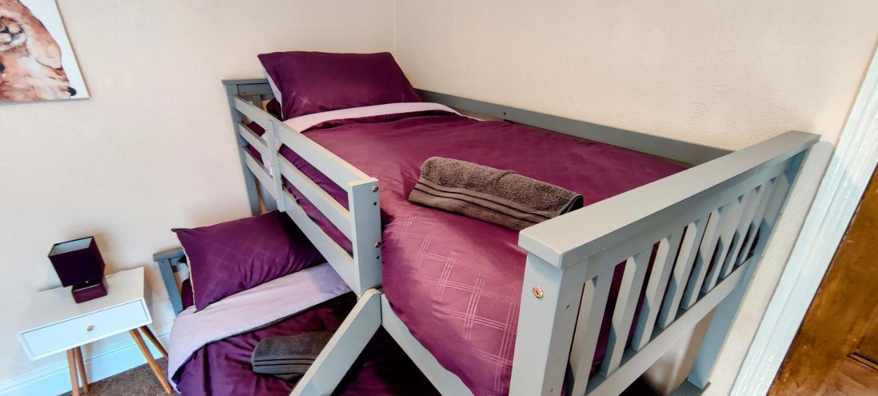 Rhubarb Terrace On The Coast - Sleeps 1-6 Villa Colwyn Bay Eksteriør bilde