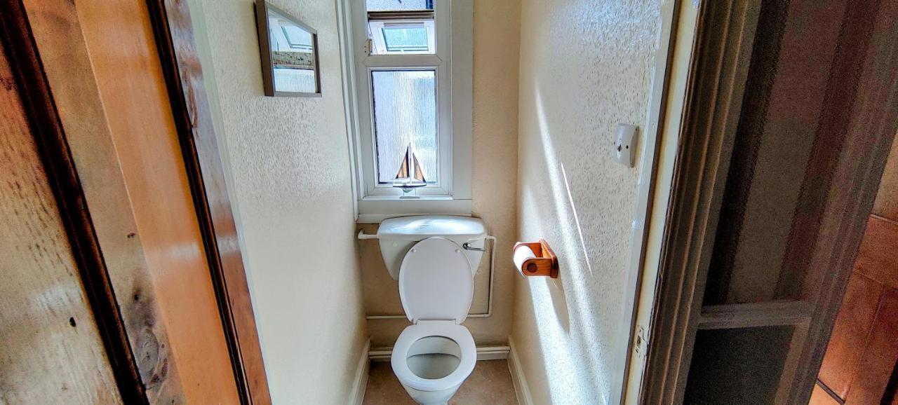 Rhubarb Terrace On The Coast - Sleeps 1-6 Villa Colwyn Bay Eksteriør bilde