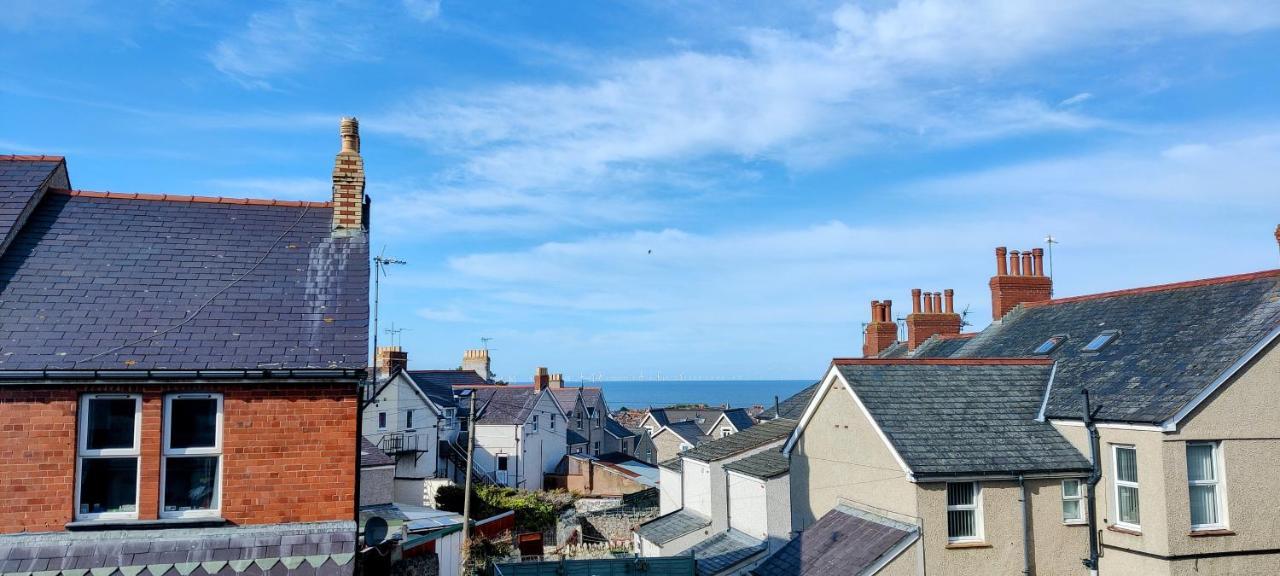 Rhubarb Terrace On The Coast - Sleeps 1-6 Villa Colwyn Bay Eksteriør bilde